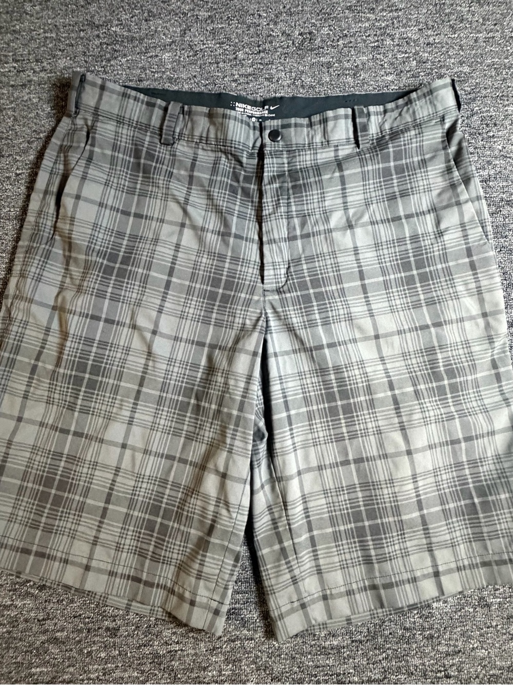 PGA Tour Men’s Regular Fit Golf shorts Size 36. Black And Gray plaid.